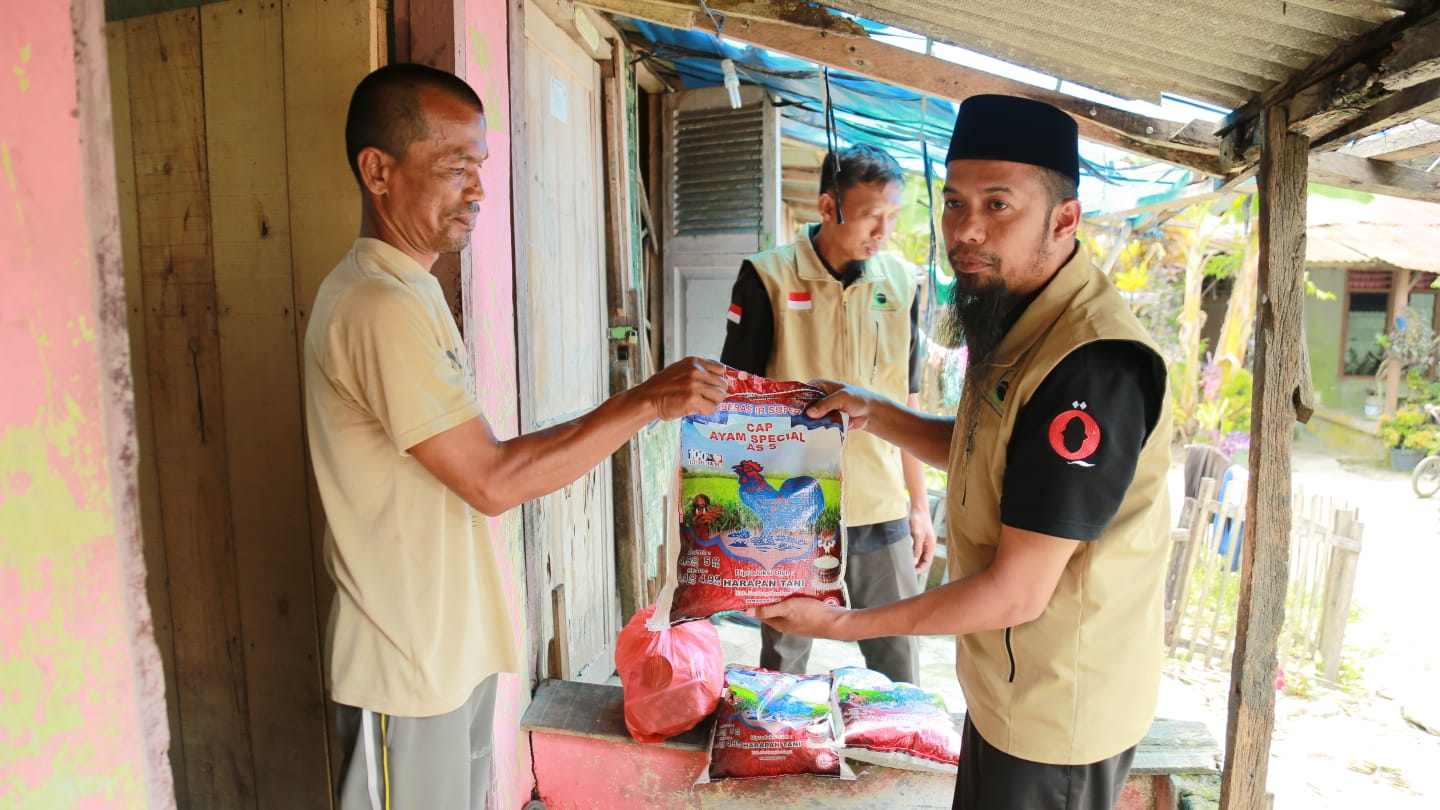 RM 10,000 worth of Food Packages Raised for Quran Teachers in Sumatra, Indonesia